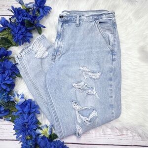 👖|•KANCAN•| Light Wash Distressed High Rise Straight Leg Jeans Size 32👖